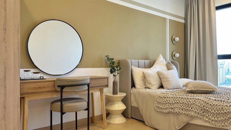 How to Refresh Your Bedroom on a Budget: Easy and Stylish Tips